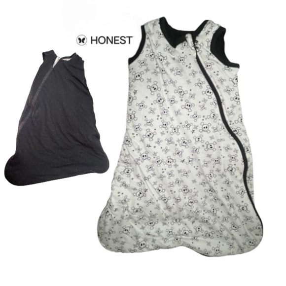 The Honest Company Other - The Honest Company Baby Organic Cotton Light Filled Reversible Wearable Blanket